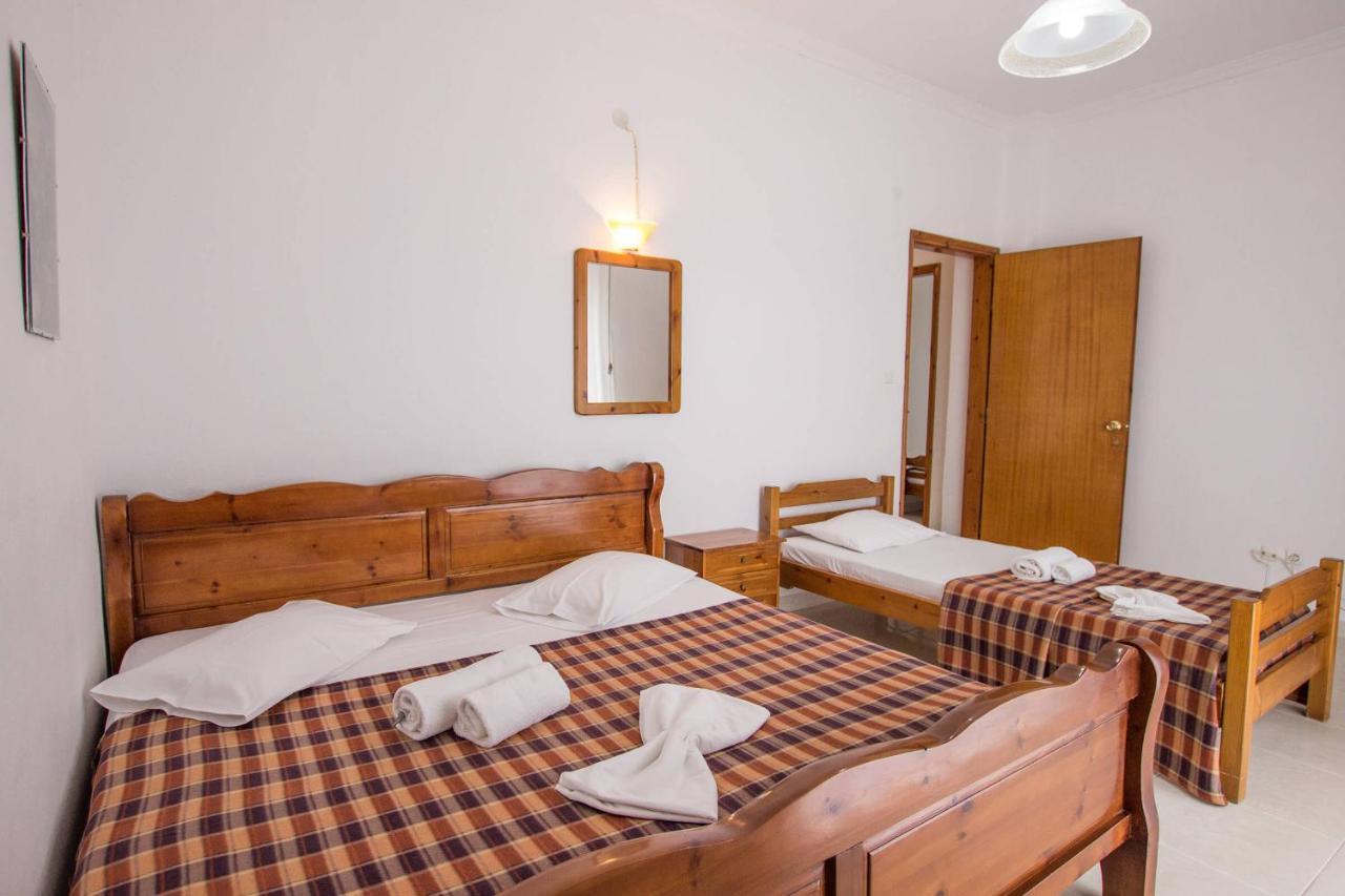 George Laz Rooms Nea Vrasna Exterior foto
