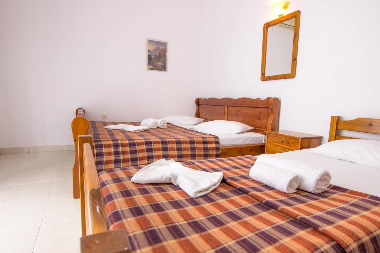 George Laz Rooms Nea Vrasna Exterior foto
