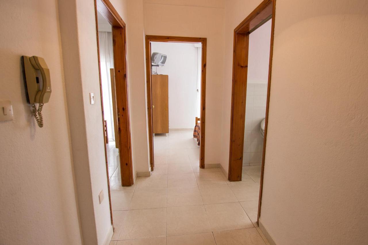 George Laz Rooms Nea Vrasna Exterior foto