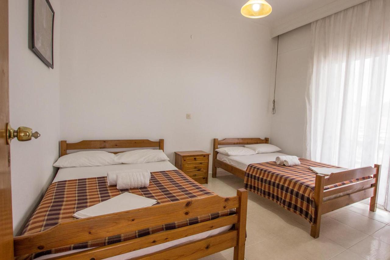 George Laz Rooms Nea Vrasna Exterior foto