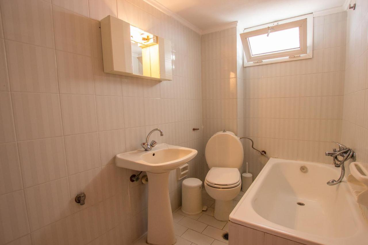 George Laz Rooms Nea Vrasna Exterior foto