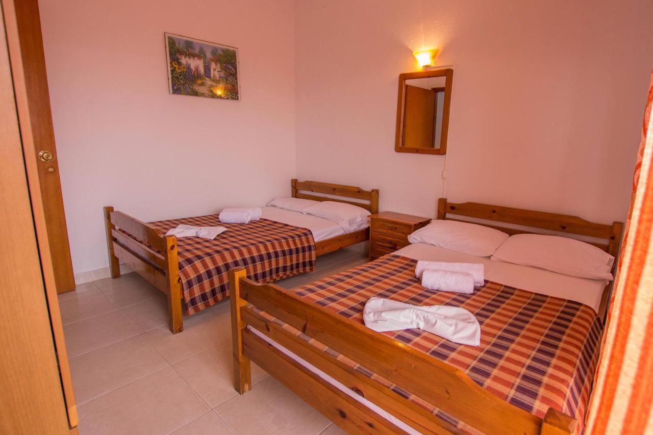 George Laz Rooms Nea Vrasna Exterior foto