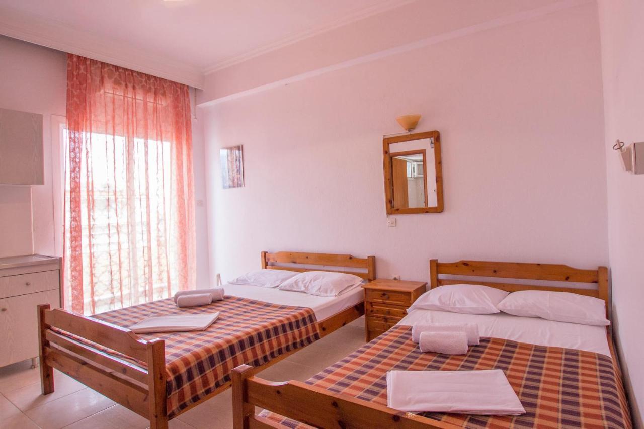 George Laz Rooms Nea Vrasna Exterior foto