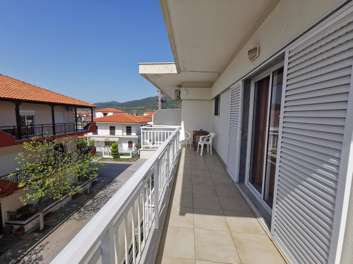 George Laz Rooms Nea Vrasna Exterior foto